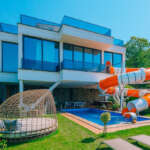 VLD-380 – Göl Manzaralı Deluxe Bungalov